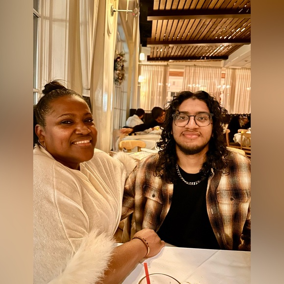 Meet your Posher, MJ - Picture 13 of 16